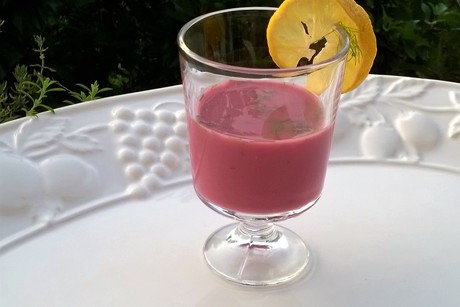 Rote Rübe Kefir mit Dill