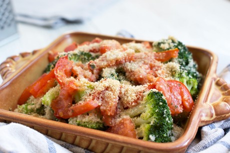Brokkoli mit Tomatenkruste