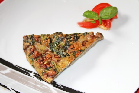 Tortilla mit Mangold und Nüssen
