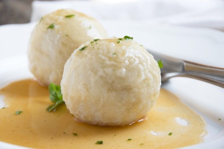 Selchfleischknödel