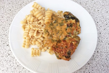 Putenbrust mit Zwiebel-Bärlauchsauce