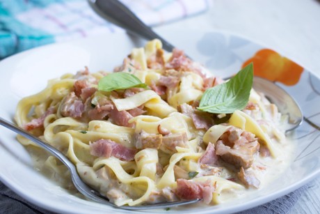 Bandnudeln mit Eierschwammerl