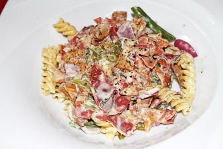Eierschwammerl - Fisolen - Sauce mit Schinken
