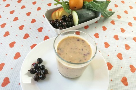 Power-Smoothie mit Ribisel