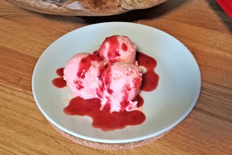 Wassermelone-Creme-Eis