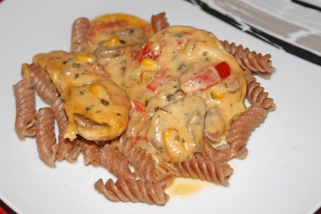 Hühnchen - Innenfilets mit scharfer Brunch - Sauce