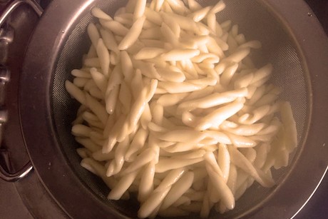Strozzapreti (Pasta)
