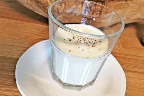 Sauermilch-Gurkensaft