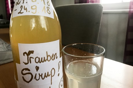 Trauben Ingwer Apfel Sirup