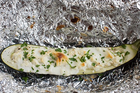Gebratene Zucchini mit Käse