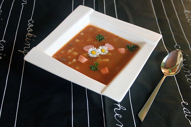 Gulyásleves - Gulaschsuppe