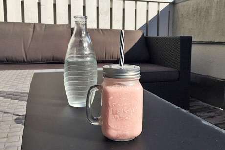 Mango-Erdbeer-Topfen-Smoothie