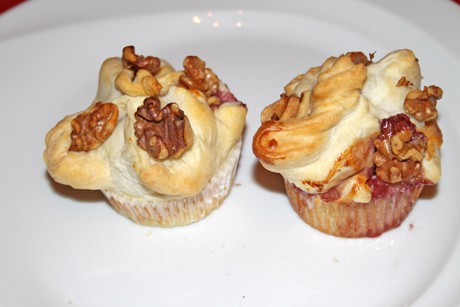 Blätterteig - Cheesecake - Muffins mit Brombeeren