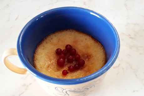 Tassenkuchen mit Ribisel