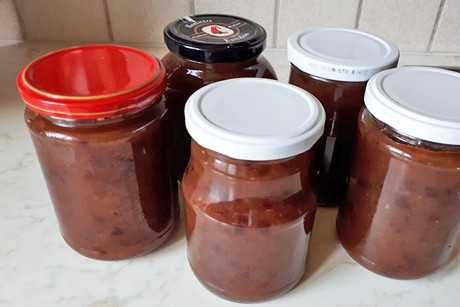 Bananen-Birnen-Marmelade mit Cranberries