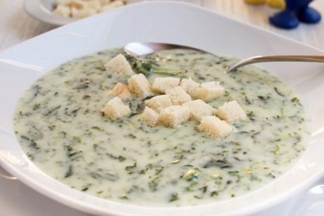 Spinat-Rucola-Suppe