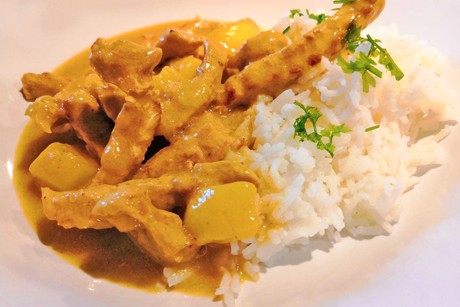 Geschnetzeltes mit Mango und Butterreis