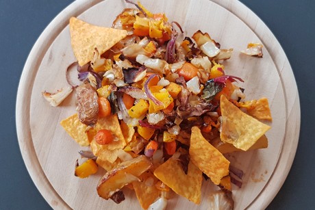 Gegrilltes Herbstgemüse mit Tortillachips