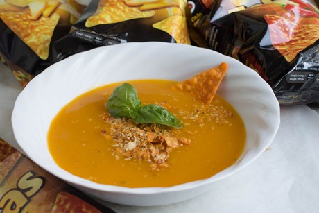 Süßkartoffelsuppe mit besonderen Croutons