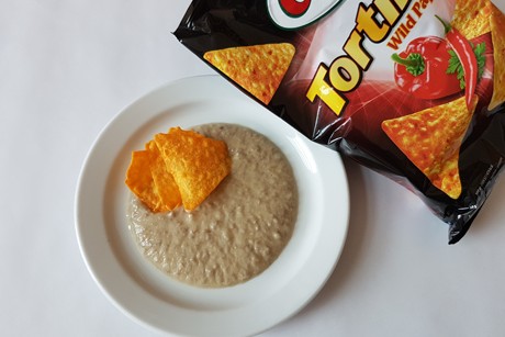 Linsenpürree mit Tortilla Chips