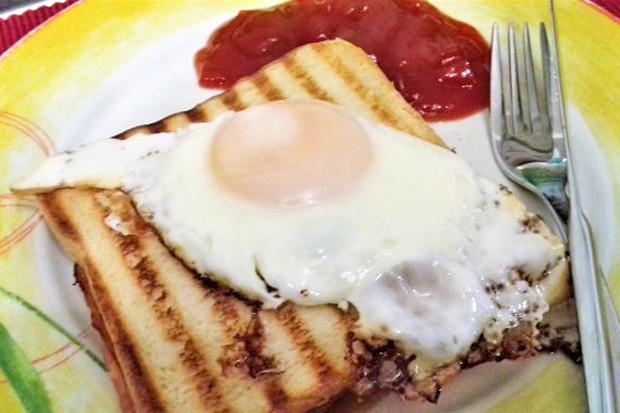 Spezialtoast