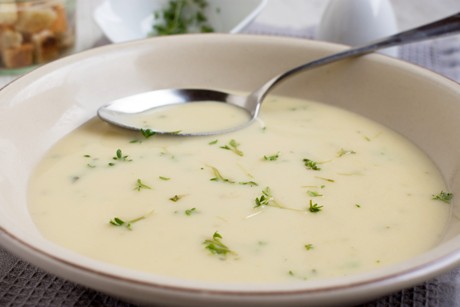 Knoblauch-Kresse-Suppe