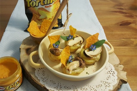 Gebackene Kartoffeln mit einer Chio-Cheese-Dip Füllung