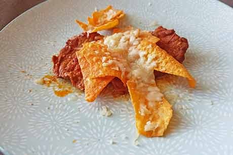 Überbackene Naturschnitzel mit Tortilla Chips
