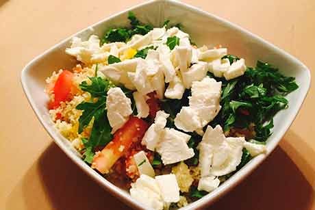 Schneller Couscous Salat auf italienische Art