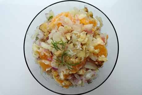 Braunschweiger Weißkraut mit Mandarinen und Nüssen