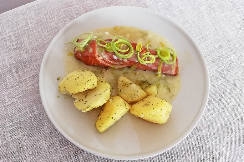 Lachsfilet mit Lauchsauce