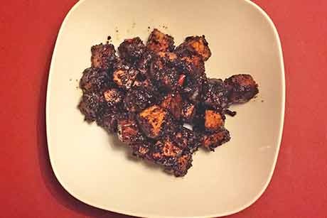 Asiatischer Räuchertofu in Pfeffersauce