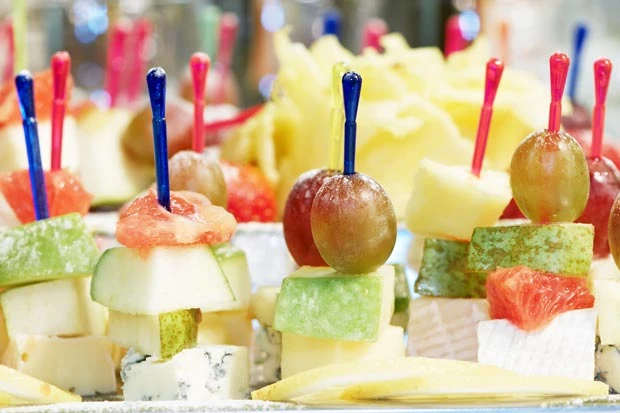 K&auml;se-Obst-Spie&szlig;e