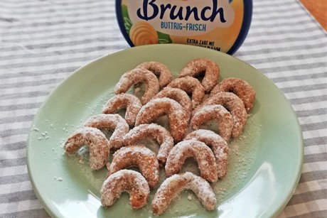 Dinkel-Vanillekipferl