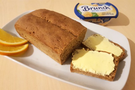 Brot mit Brunch Buttrig-Frisch