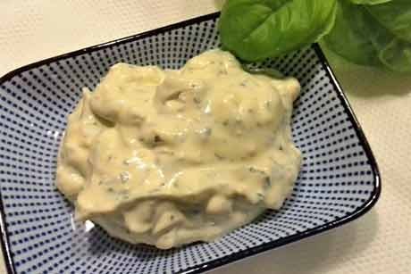 Kräuter - Ei - Sauce