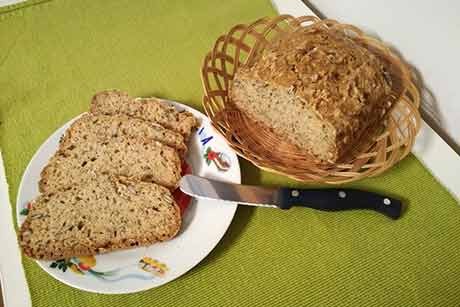 Dinkelbrot mit Kartoffelstärke im Brotbackautomaten