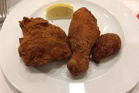 Huhn in Parmesanpanier