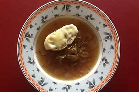 Vegetarische Zwiebelsuppe