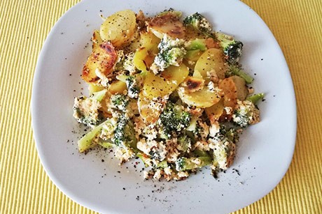 Kartoffelpfanne mit Brokkoli