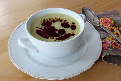 Kürbiscremesuppe mit Ingwer und Curry