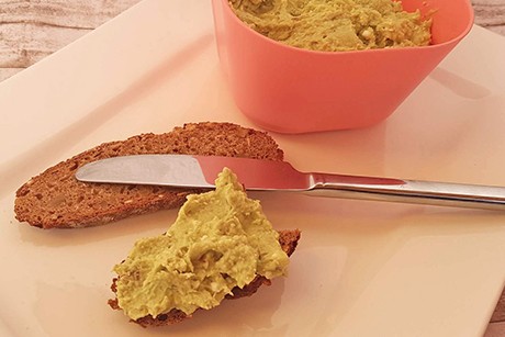 Hühnerbrust - Avocado-Aufstrich