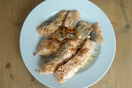 Lachs mit Ingwer-Sesam-Marinade