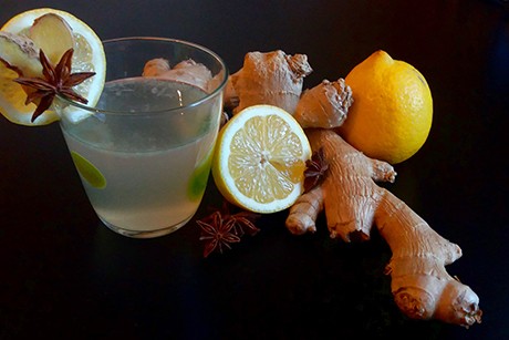 Erkältungstrunk mit Sternanis und Ingwer