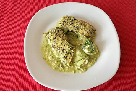Überbackene Zucchiniröllchen