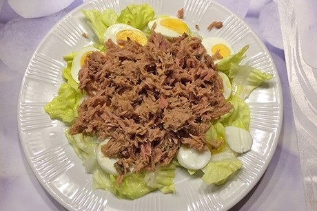 Thunfisch-Ei-Salat