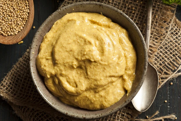 Apfel-Senf-Sauce