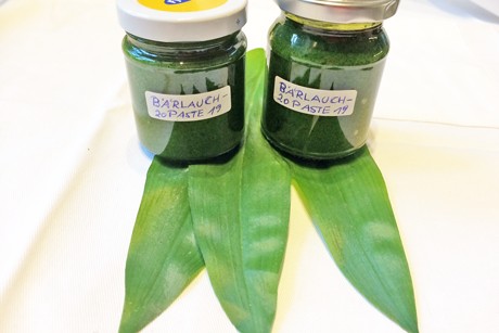 Bärlauch-Paste mit Rapsöl