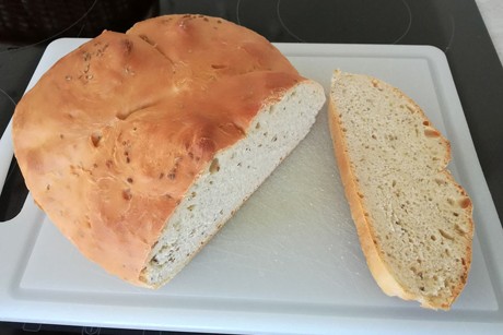 Osterbrot mit Dinkelmehl