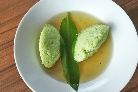 Bärlauchgrießnockerl